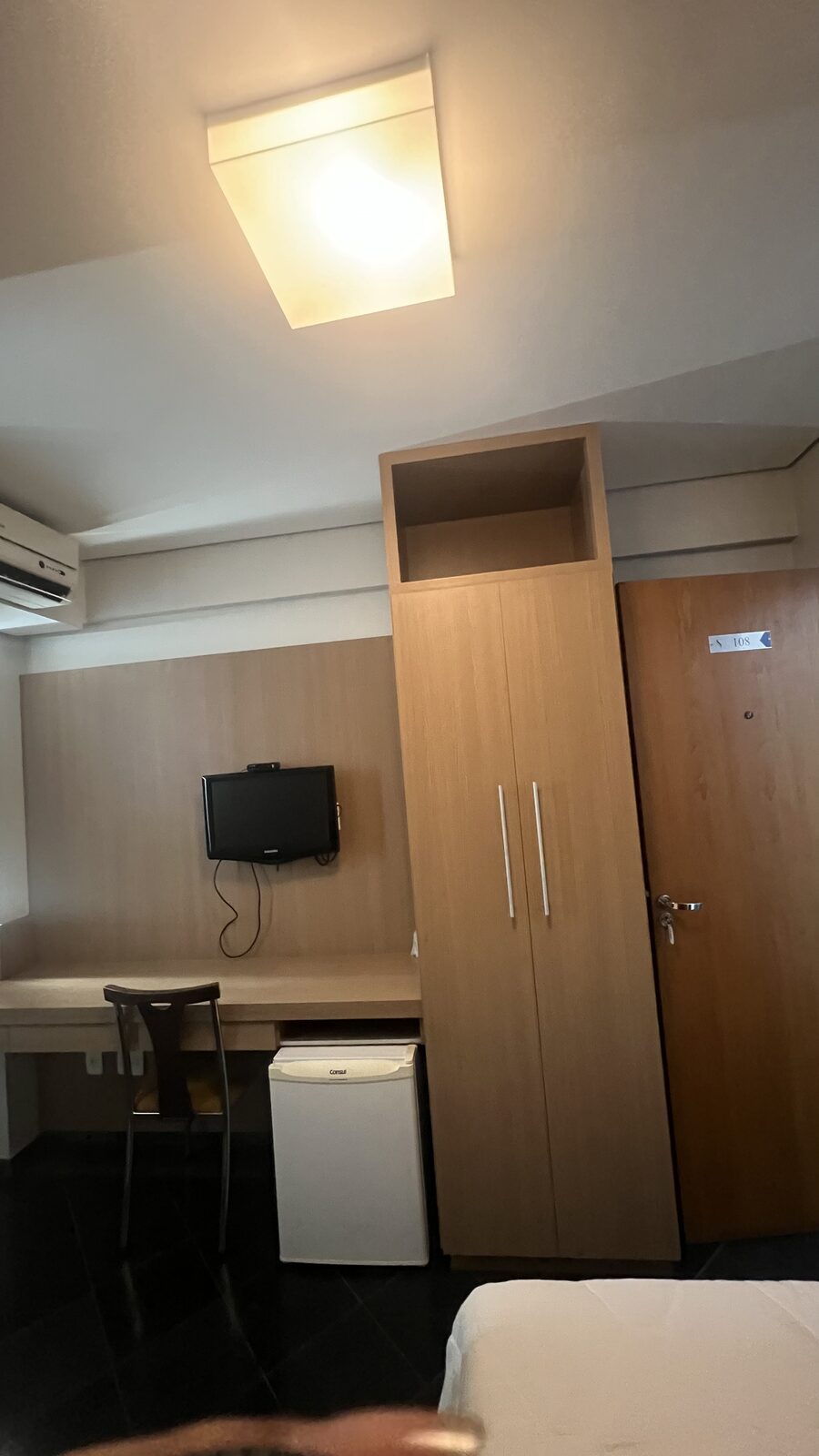 Quarto Executivo do Sete Lagoas Residence Hotel, ideal para viagens a trabalho